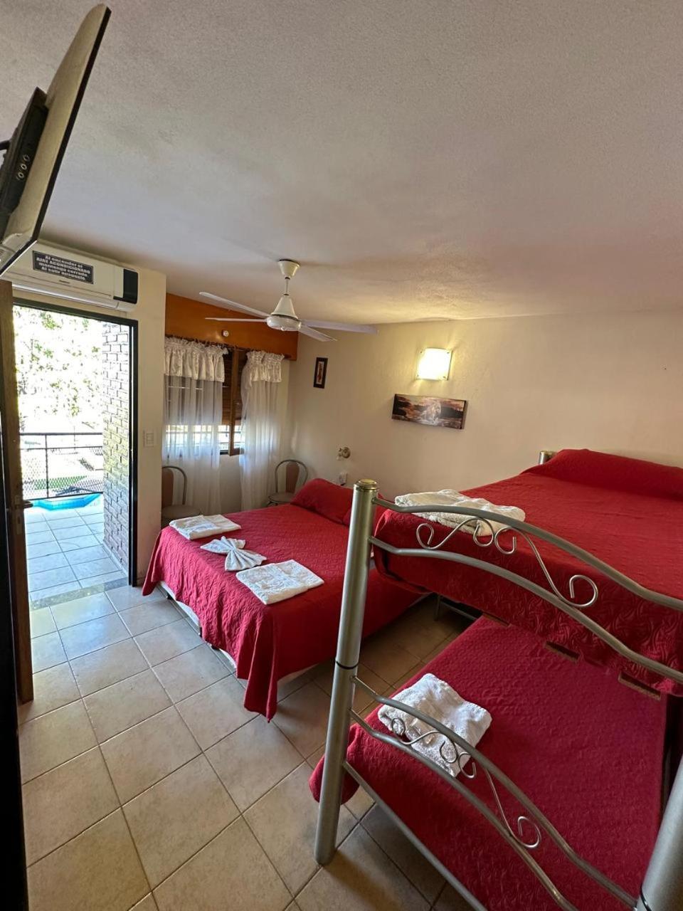 Hotel Carlos Paz Villa Carlos Paz Esterno foto