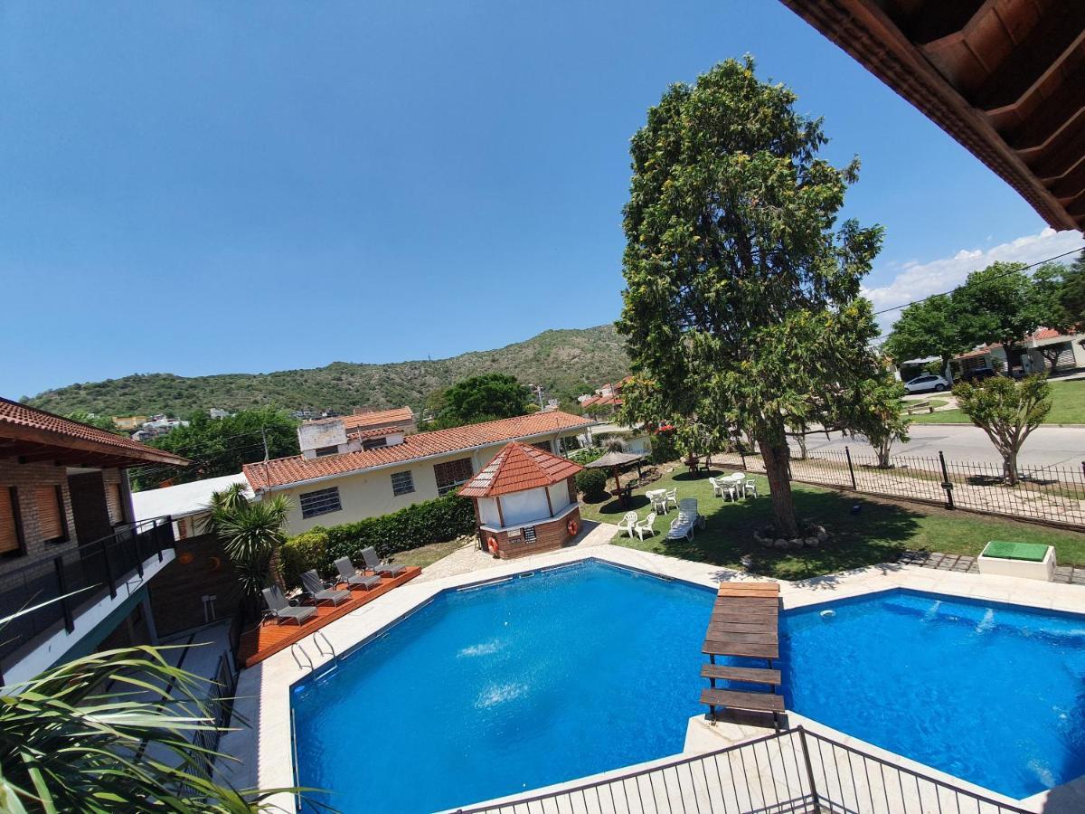 Hotel Carlos Paz Villa Carlos Paz Esterno foto