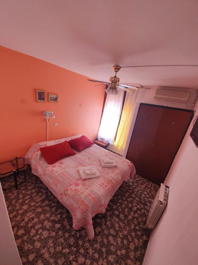 Hotel Carlos Paz Villa Carlos Paz Esterno foto
